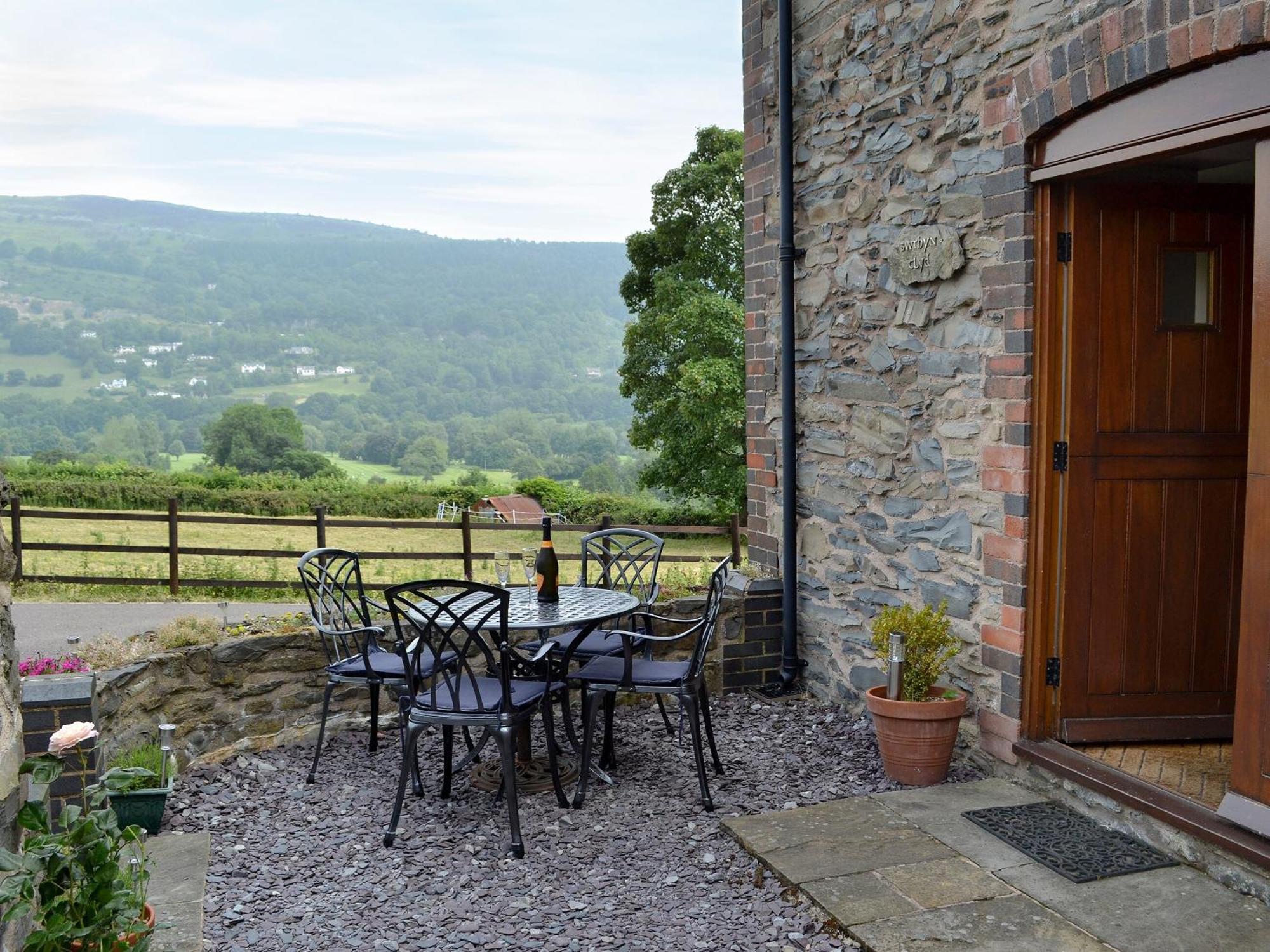 Bwthyn Clyd Villa Llangollen Buitenkant foto